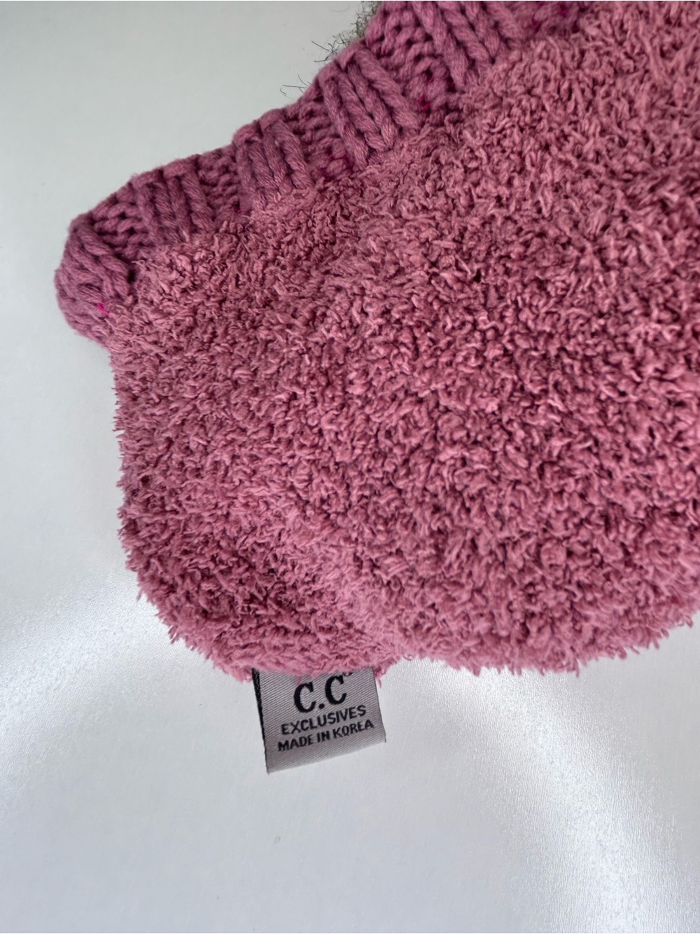 C.C Exclusives Mauve Pink Faux Fur Pom Pom Chunky Knit Beanie - Picture 4 of 9